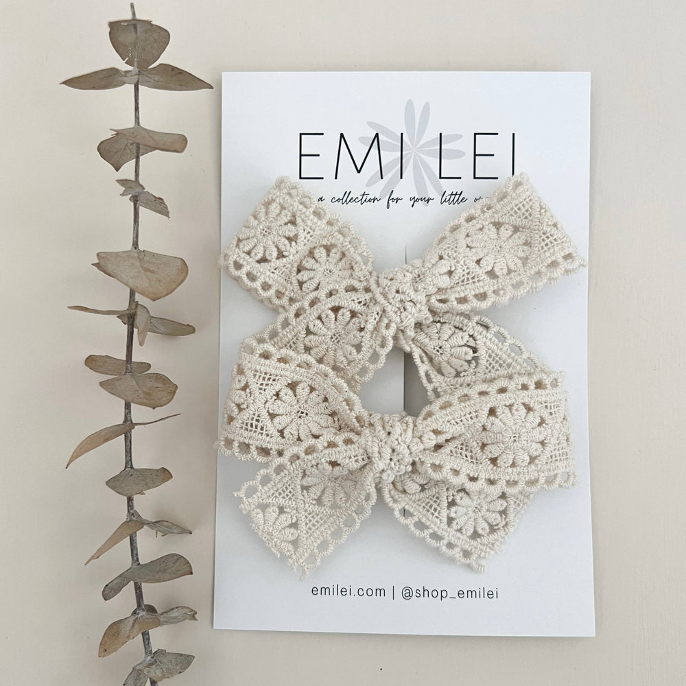Pigtail Bow Clips - Vintage Cream Lace