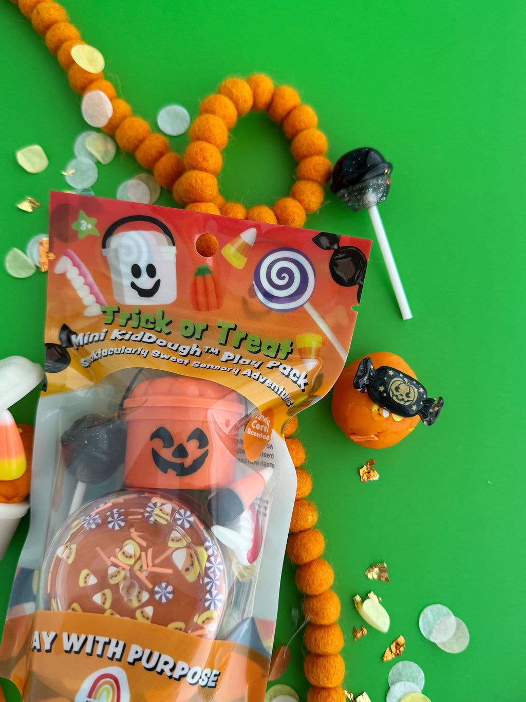 Trick or Treat Mini KidDough Play Pack candy corn play dough contents