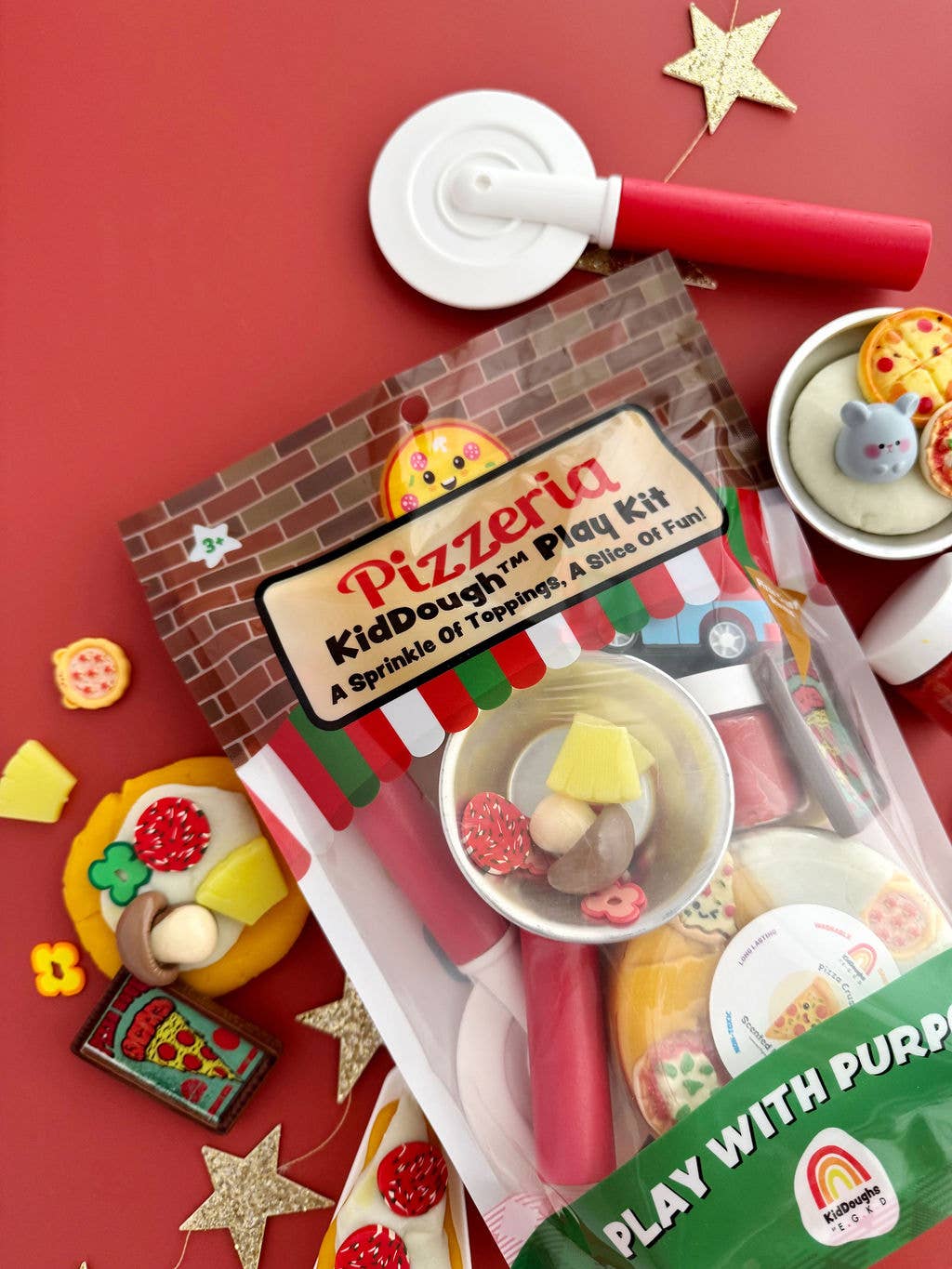 Pizzeria KidDough Play Kit pizza detail