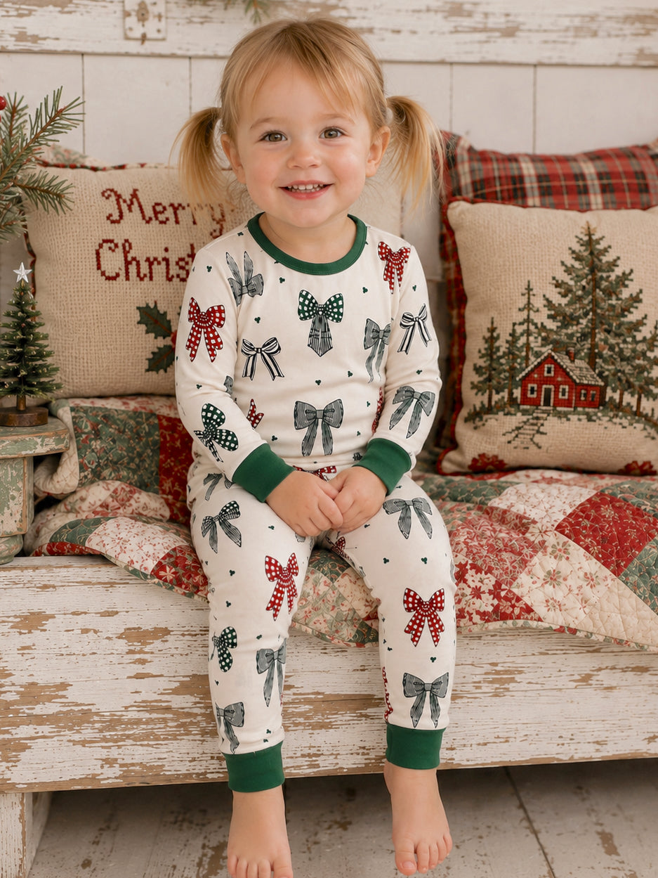 Toddler in 2-Piece Set Country Christmas Bows lifestyle photo