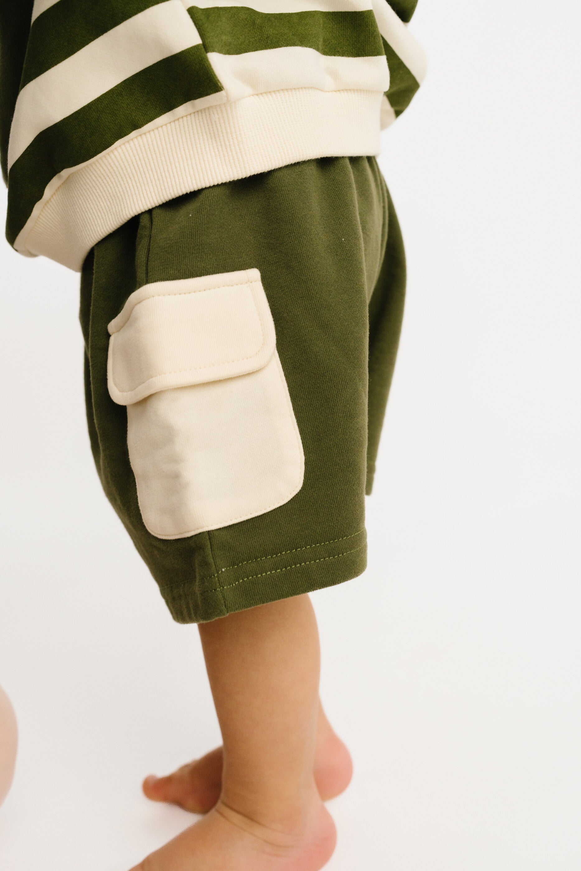 Fern Short Retro Set flat lay