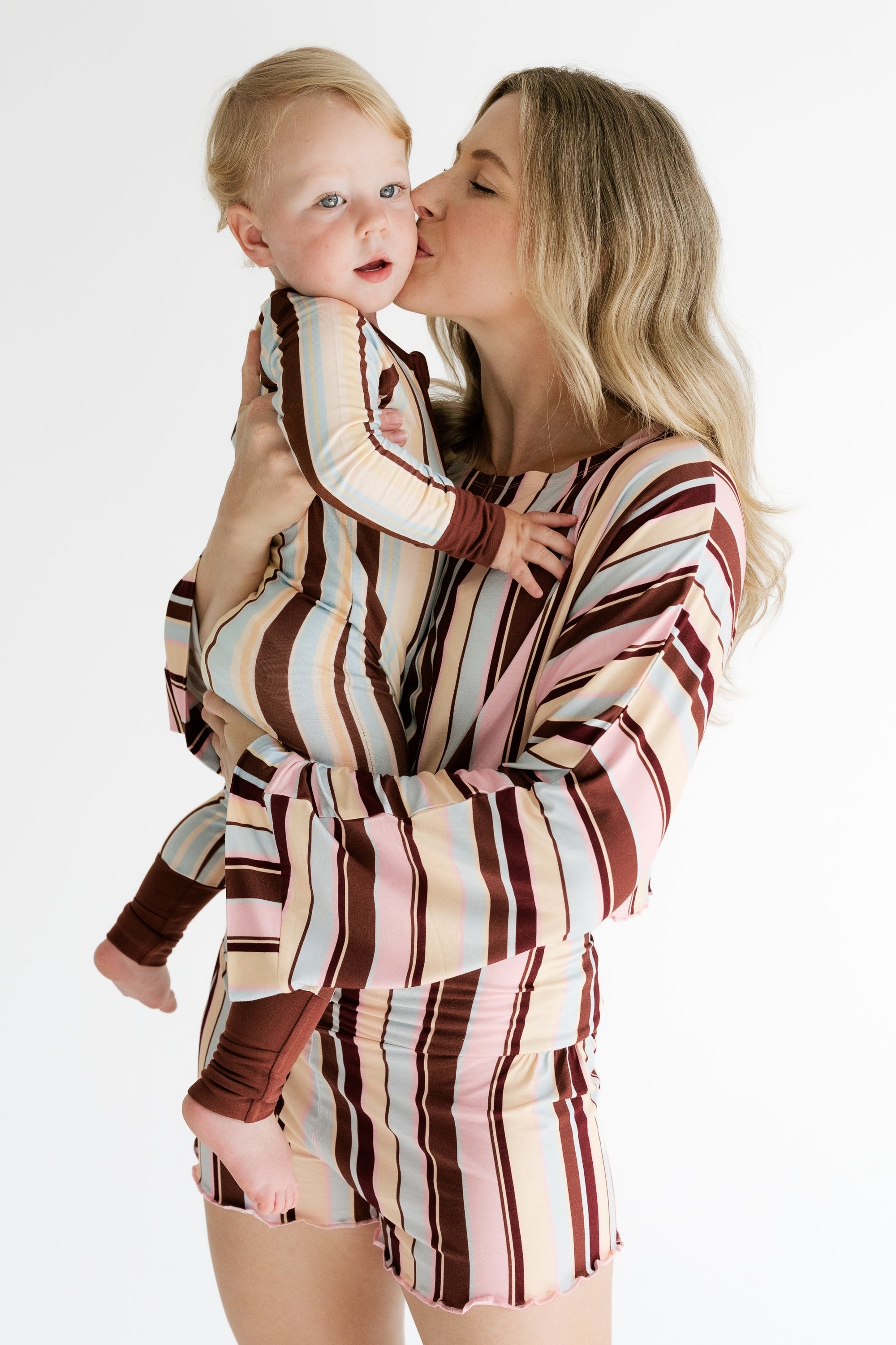 Leo Stripe Zipper Romper trim detail