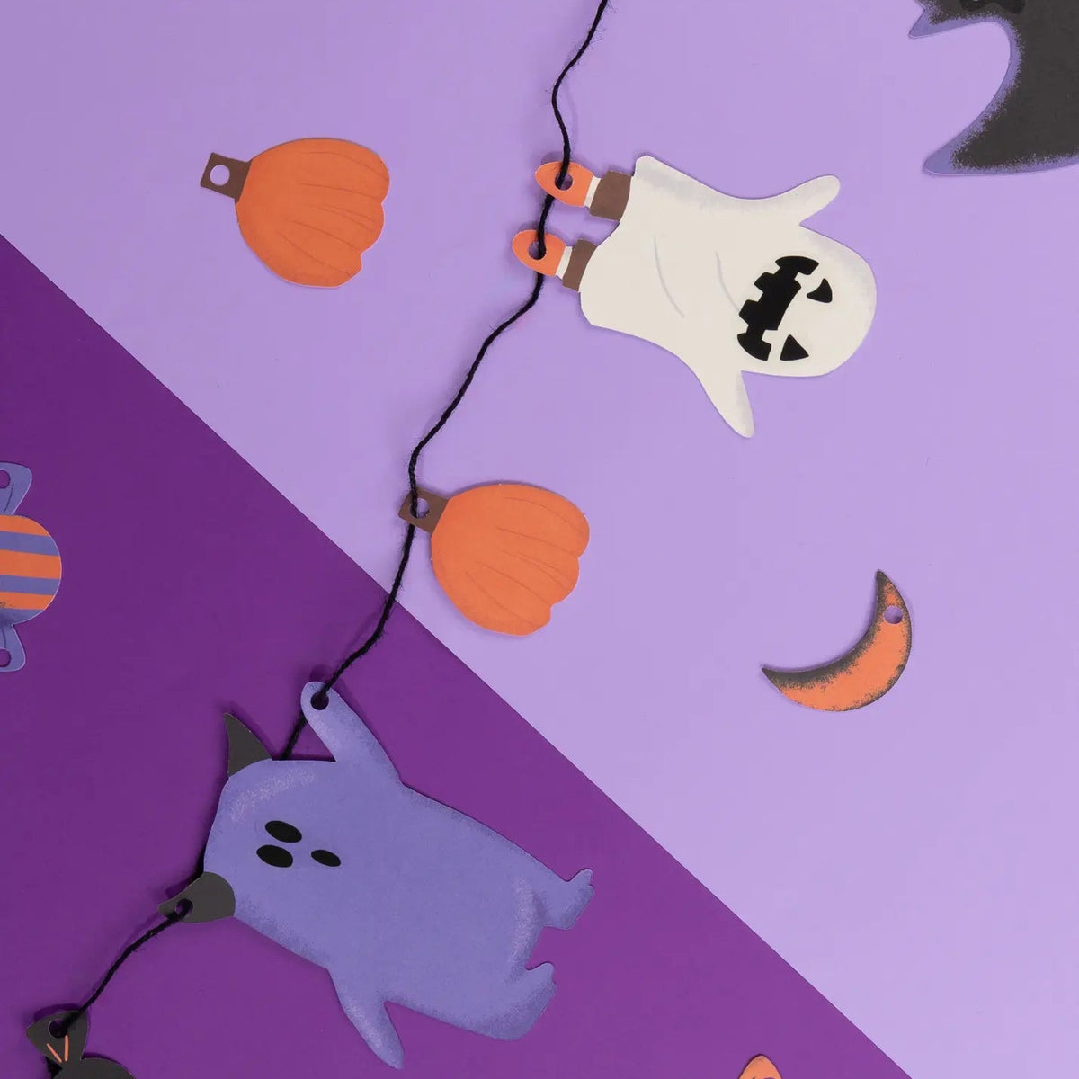 Spooky garland craft