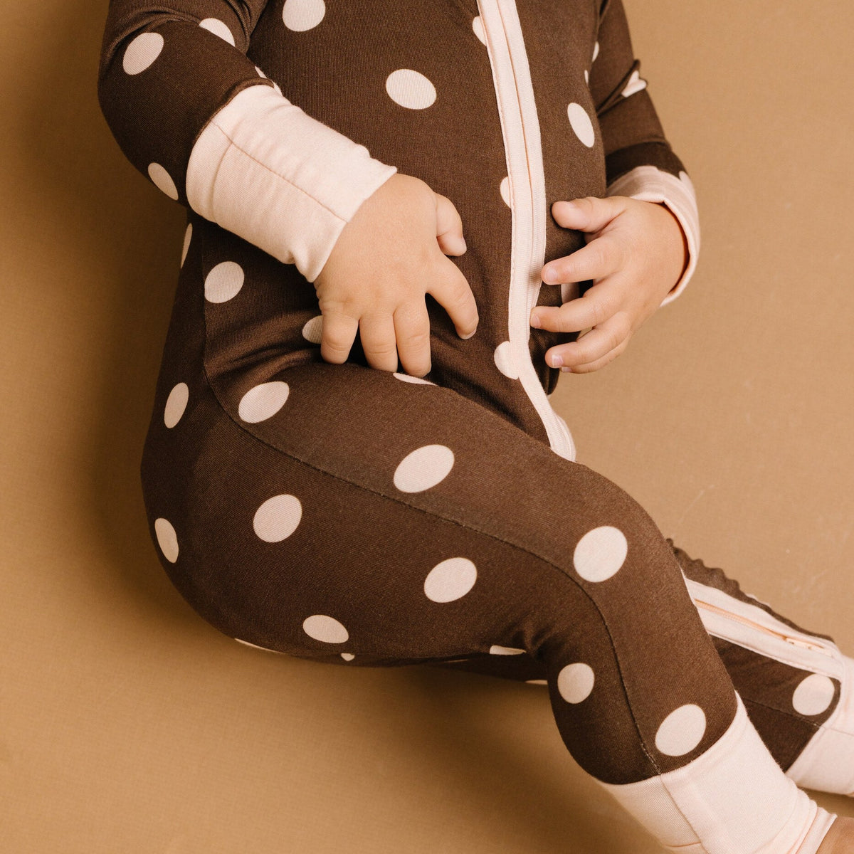 Espresso Polkadot Bamboo Sleeper - detail