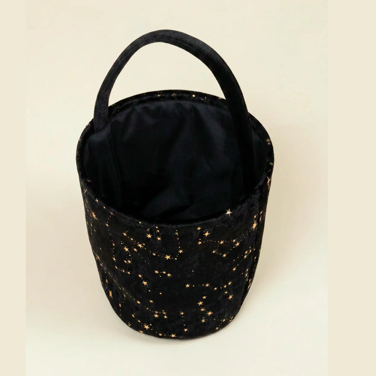 Midnight Velvet Treat Basket interior