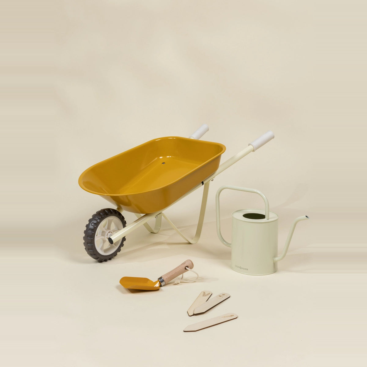 Coco Village Heritage Wheelbarrow Goldfish